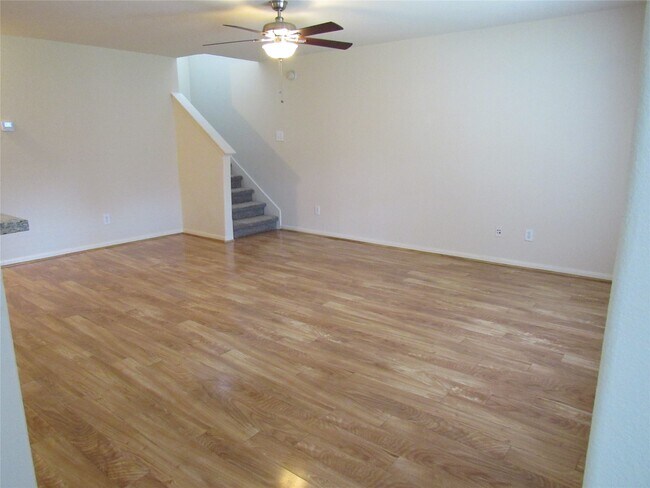 Building Photo - 6338 Applewood Forest Dr