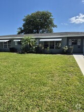 Building Photo - 732 South Dr