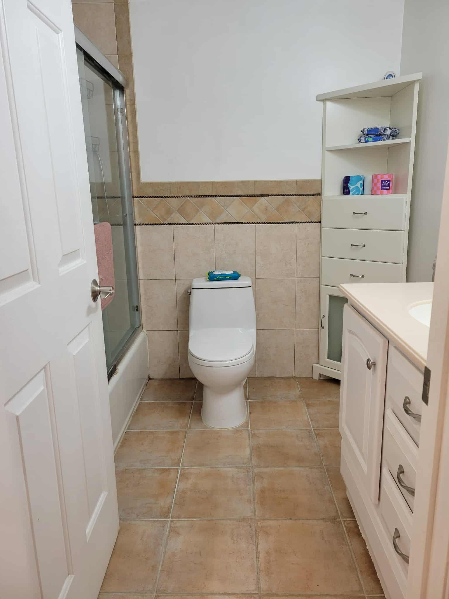 2nd bathroom on 2nd floor - 8451 Ararat Ct