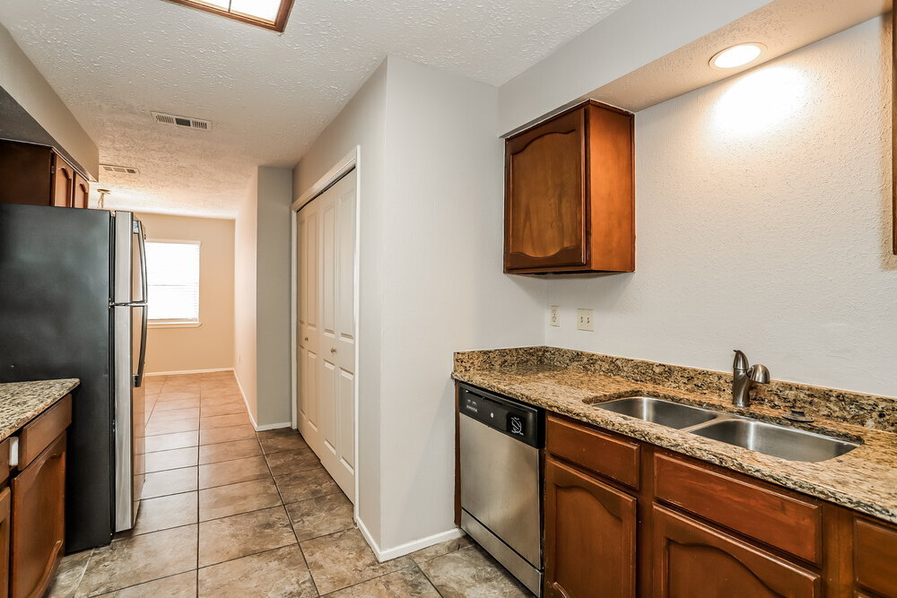 Building Photo - 14214 Bateau Dr