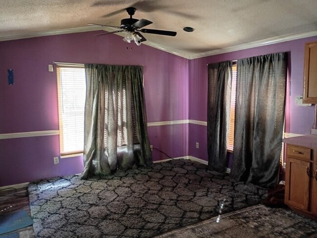 Building Photo - owner will finance