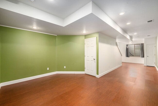 Building Photo - Spacious 3 Bed 3 Bath in the heart of Green Valley Ranch ELECTRICITY INCLUDED IN RENT