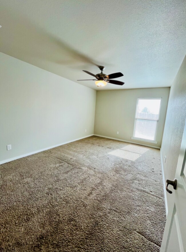 Building Photo - Bell Farms- 2420