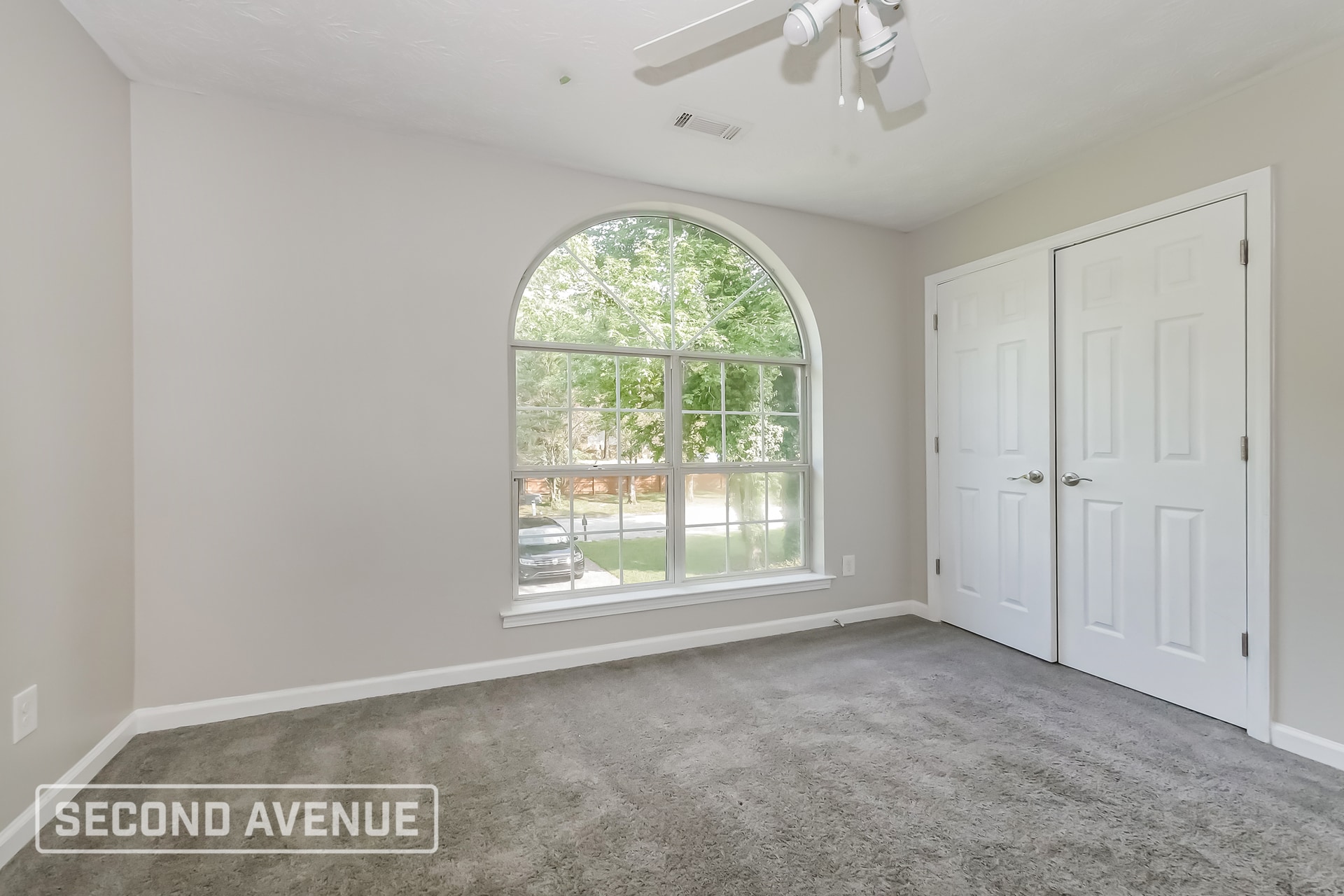 Building Photo - 45 Riverside Ct