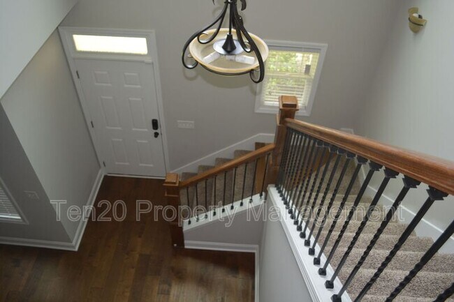 Building Photo - 7477 Coppice Dr