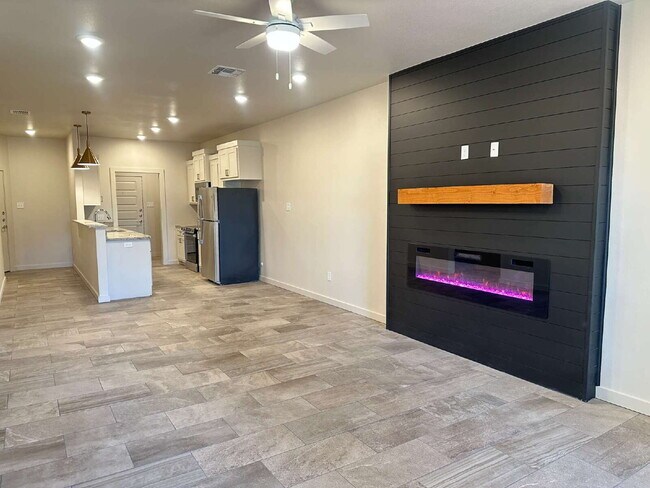 Building Photo - Brand new townhomes in Frenship ISD!