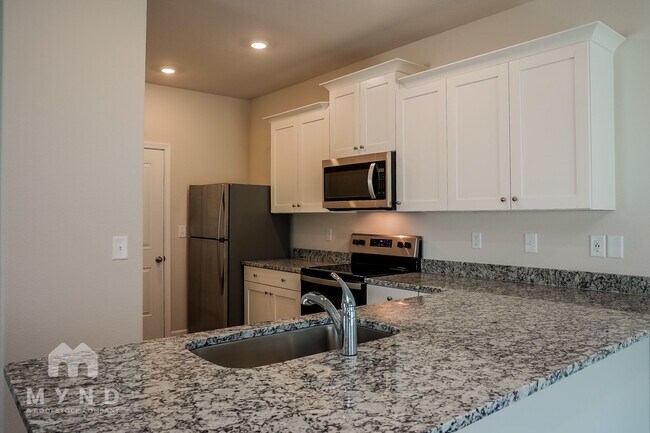 Building Photo - 124 Taverners Ln