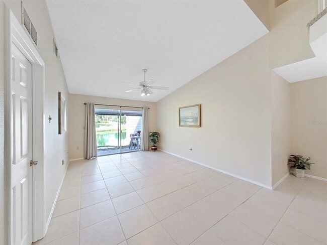 Building Photo - 3121 Beecher Dr E