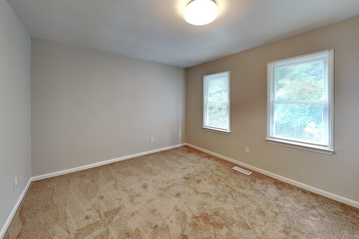 Building Photo - 7135 Cabe Ln