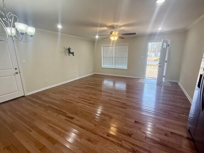 Building Photo - 770 West Virginia Rd