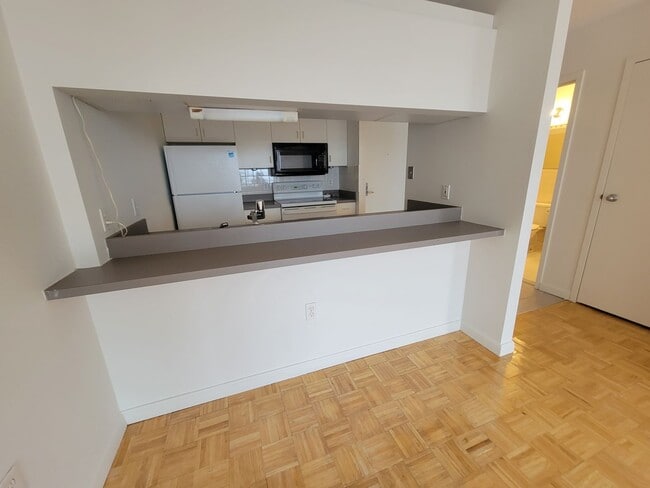 Building Photo - Studio Available Near North Quincy T With Parking