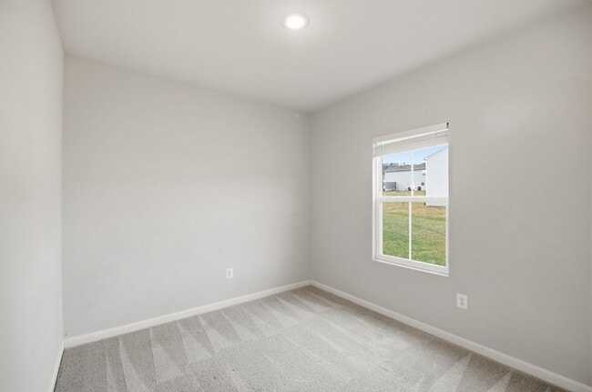 Building Photo - 22 Preening Rd