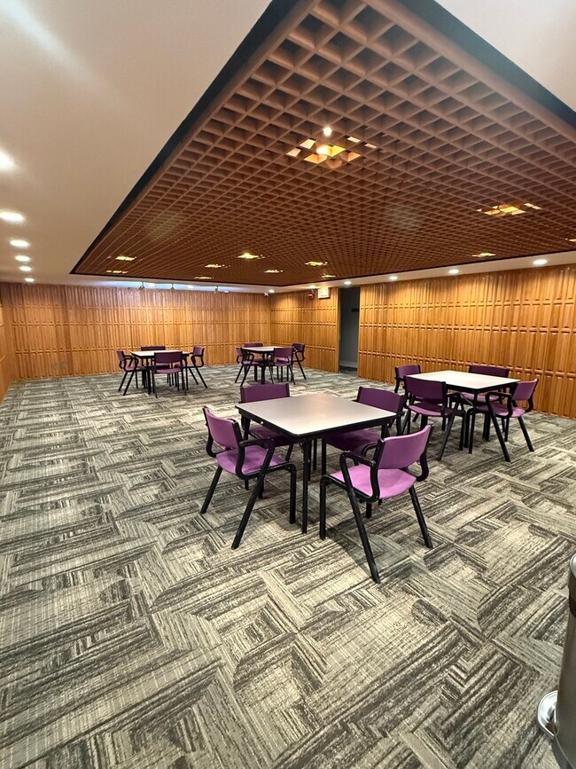 Building Photo - 3600 N Lake Shore Dr