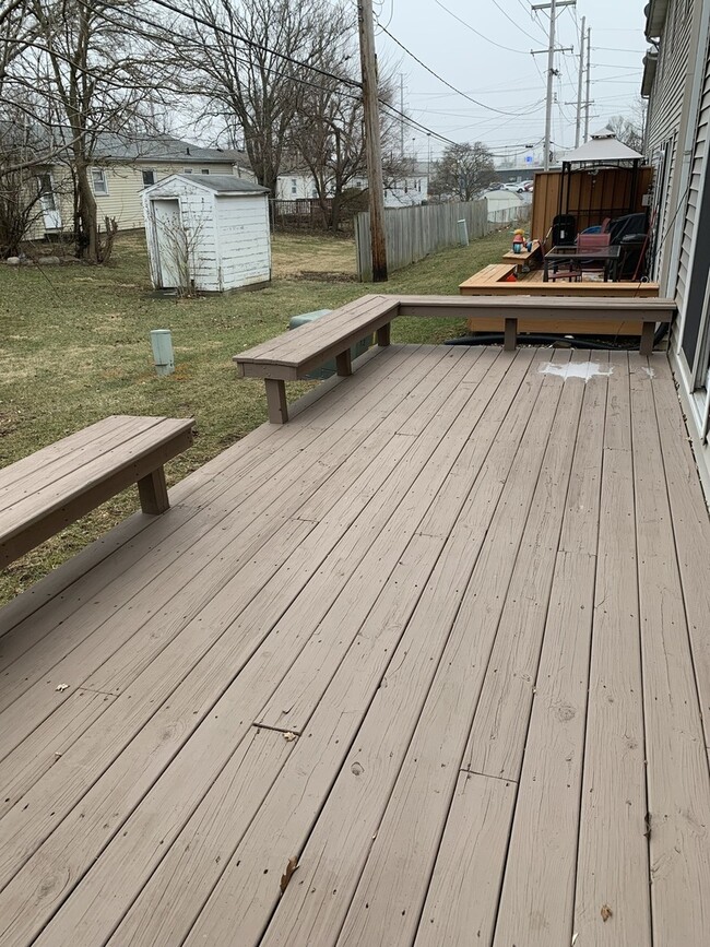 Building Photo - 1116 Doral Dr