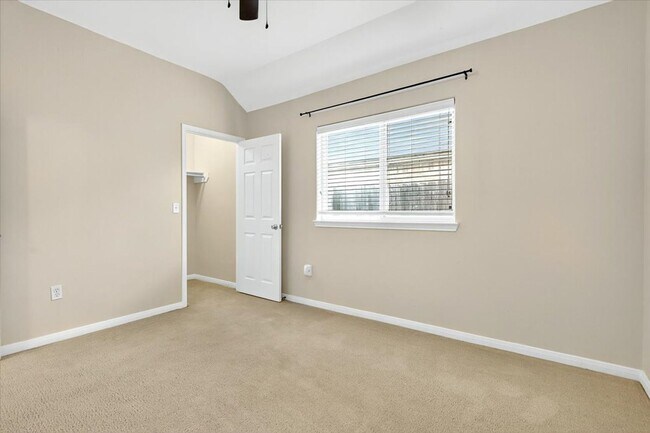 Building Photo - 6018 Tapestry Dr