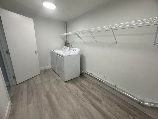 Building Photo - 56 Westville Rd