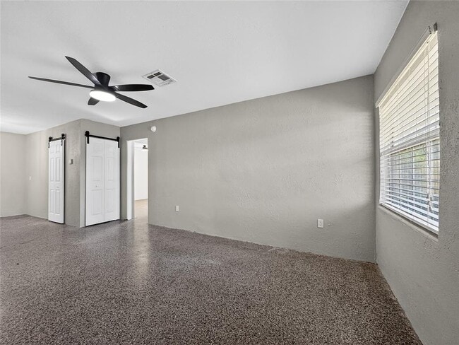 Building Photo - 510 N Barrow Ave