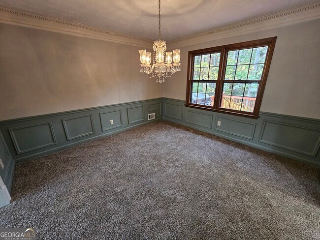 Building Photo - 5525 Wedgewood Ct SW