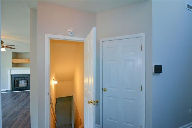 Building Photo - 3063 Grace Ct
