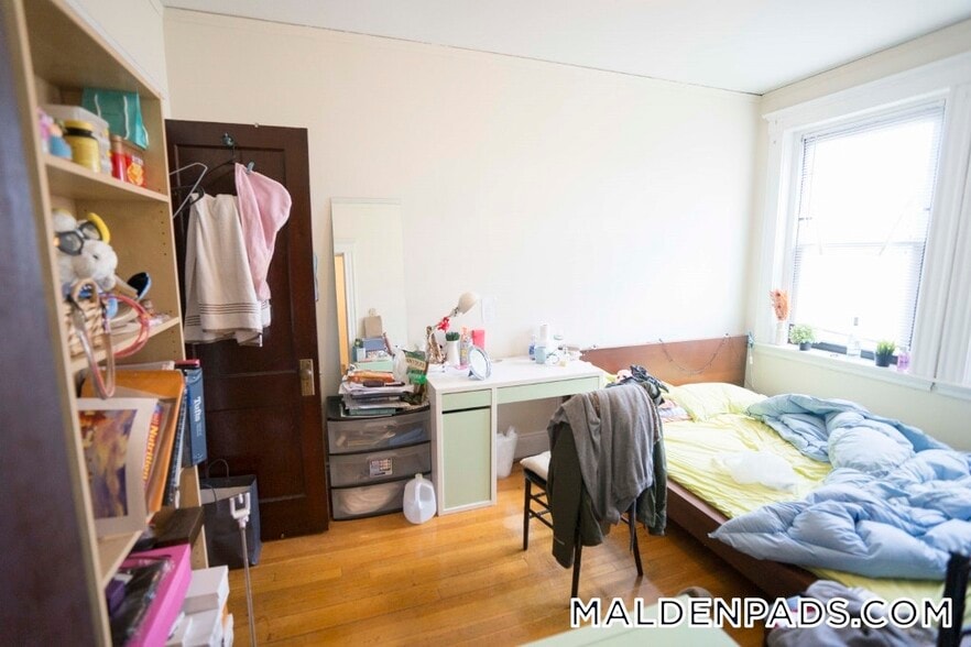 Building Photo - 17-19 Washington St.