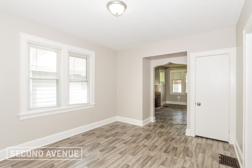 Building Photo - 3121 Cavanaugh Ave