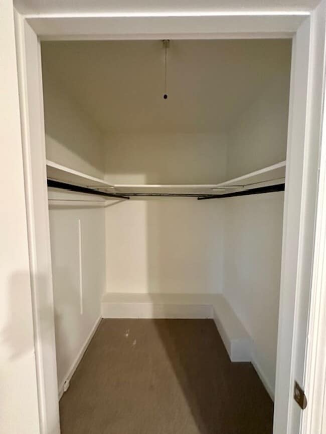 Building Photo - Renovated 5BR Home Minutes from Downtown Columbia | Two Full Kitchens + Fenced Yard ~ Available M...
