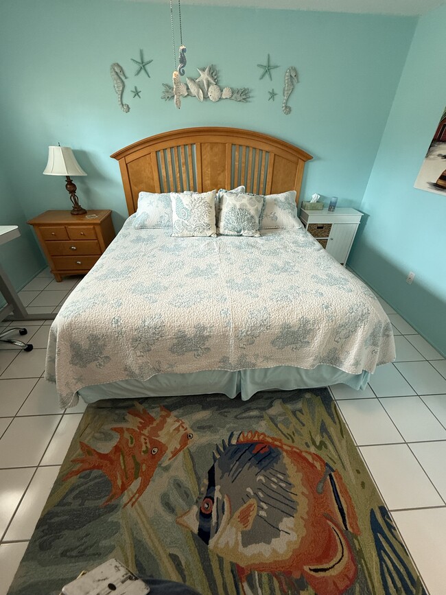 Building Photo - 701 Barcelona Ave