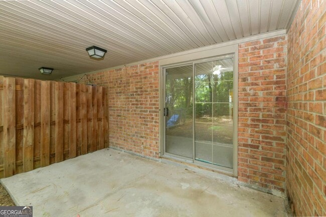 Building Photo - 426 Admiral's Walk Dr