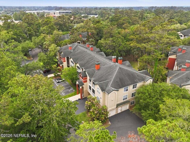 Building Photo - 211 Colima Ct
