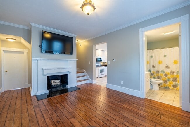 Building Photo - 151 Methuen St