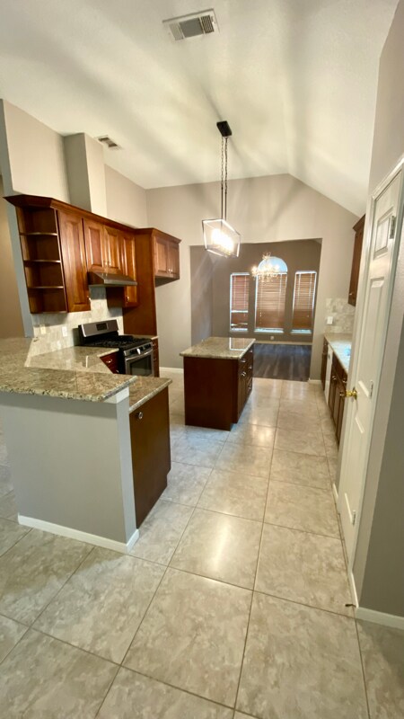 Building Photo - 3130 Birchleaf Dr