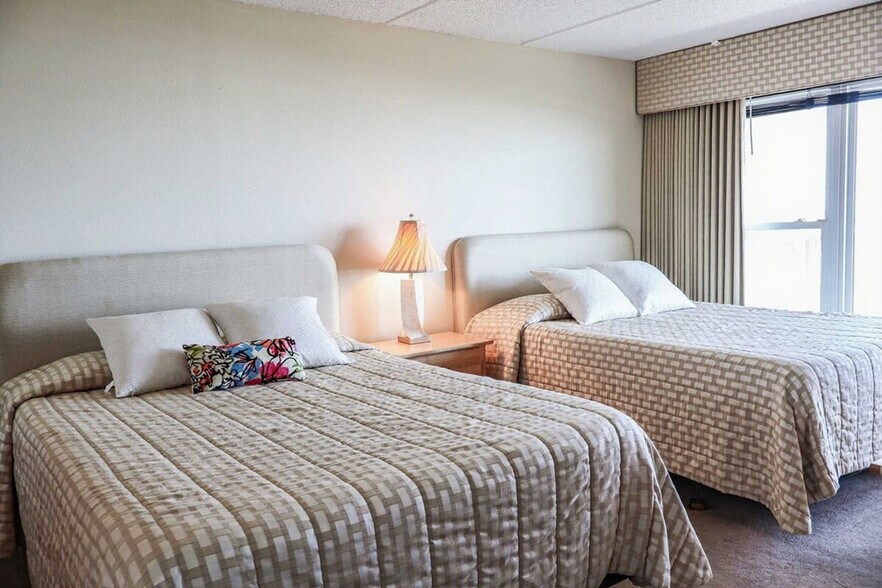 Building Photo - 2216 Gulf Blvd