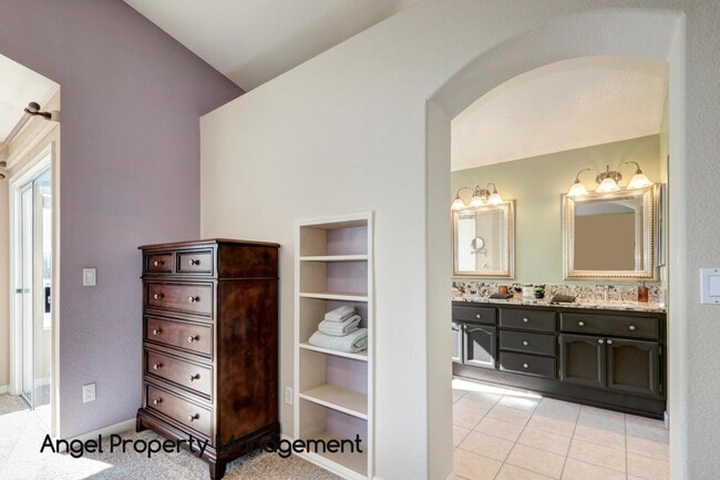 Building Photo - 3610 W Island Ct