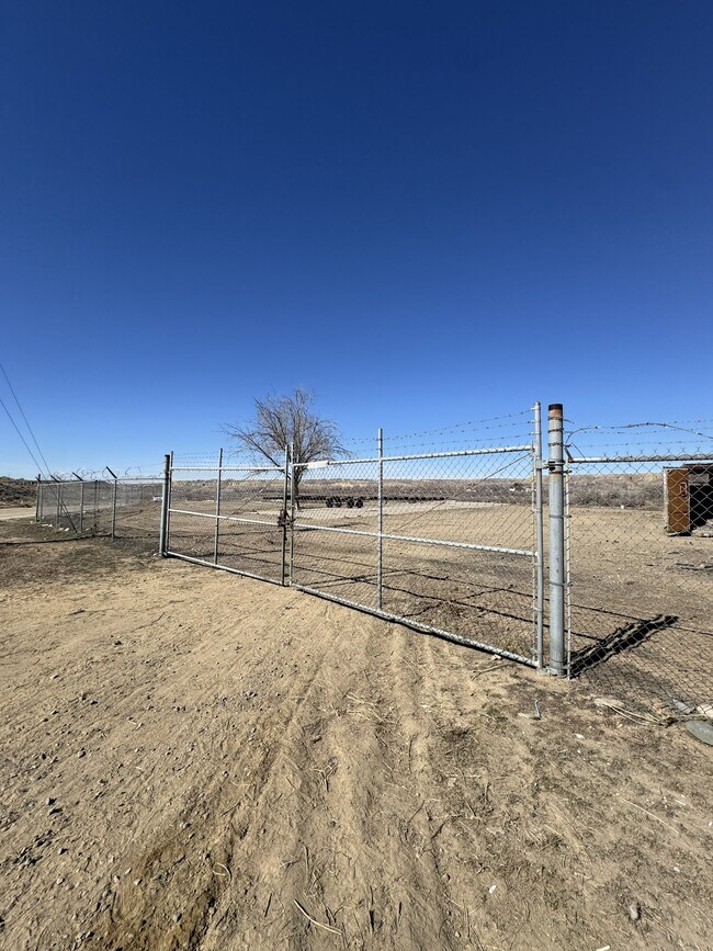 Building Photo - 10X Ventures - Bisti Shop