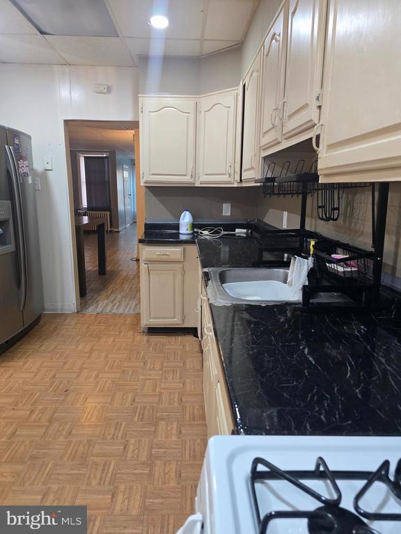 Building Photo - 6254 Brous Ave