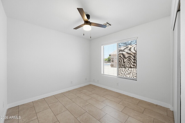 Building Photo - 1616 E Desert Ln