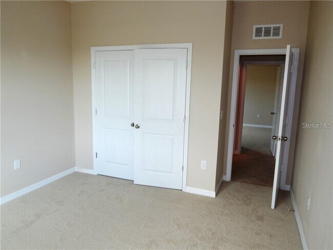 Building Photo - 15302 Las Olas Pl