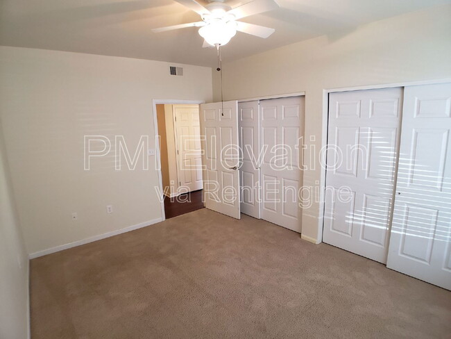 Building Photo - 8425 Pebble Creek Way