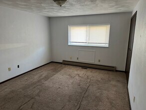 Building Photo - 121 E Erie Ave