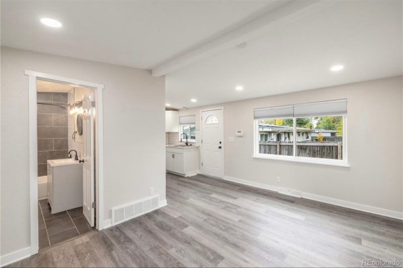 Building Photo - 7809 Greenleaf Ln