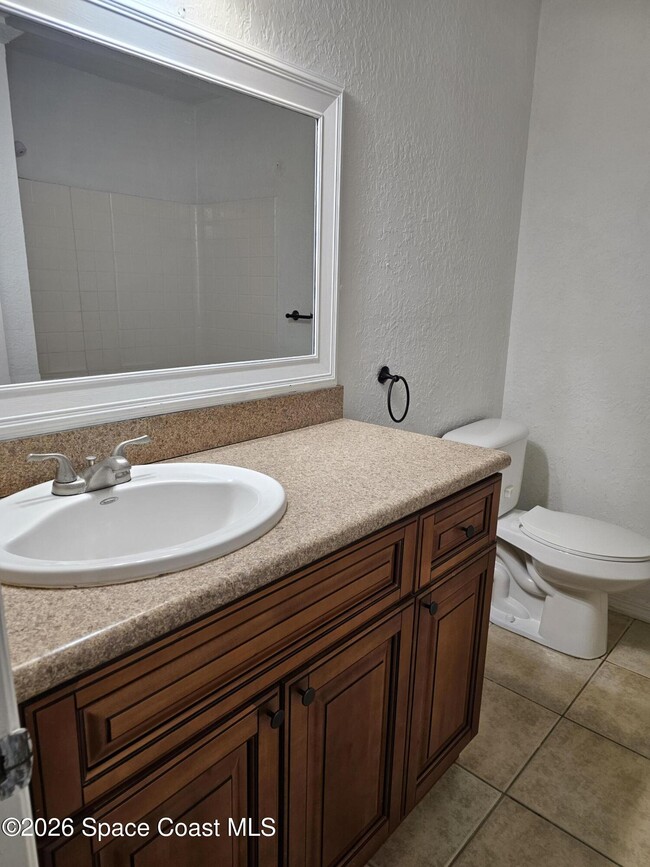 Building Photo - 2101 Forest Knoll Dr NE