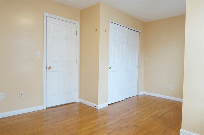 Building Photo - 102 Orleans St