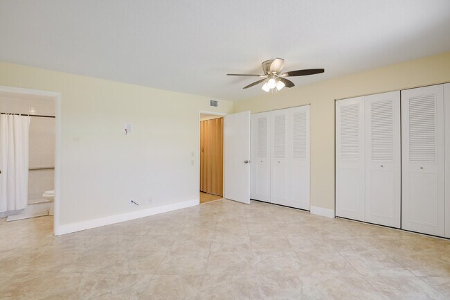 Building Photo - 459 Franconia Cir
