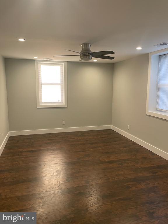 Building Photo - 3901 Richmond St