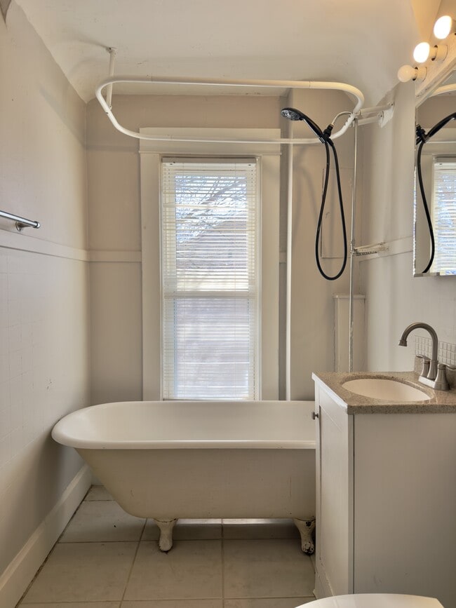 Building Photo - 1126 16th St