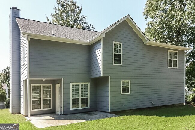 Building Photo - 329 Pebblestone Dr