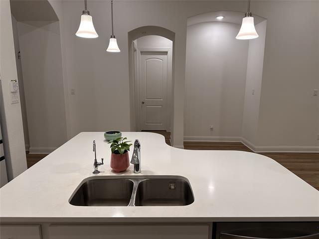 Building Photo - 7032 Mapleshade Way