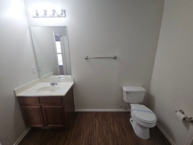 Building Photo - Beautiful 2 Story in Bedford Off Forest Ridge