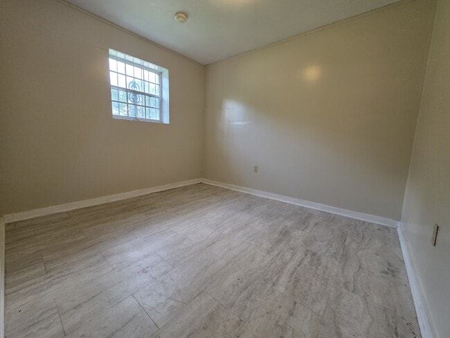 Building Photo - 3719 Steadman Dr NW