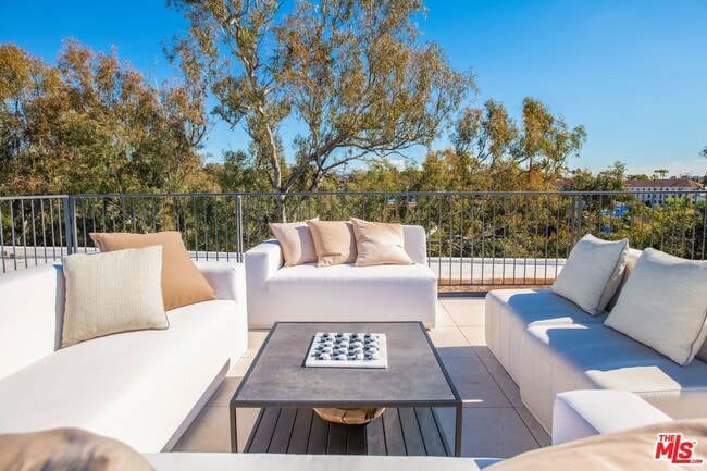 Building Photo - 11600 Dunstan Way